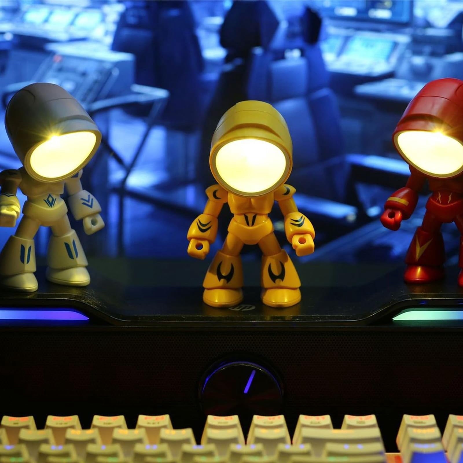 Lonely Robot LED Mini Night Light, Cartoon Cute Companion Desk Lamp with Magnetic Base, Gift for Thanksgiving Christmas Halloween Birthday, Room Decor